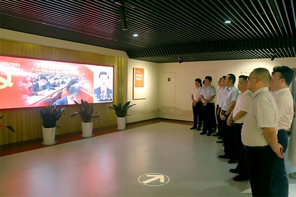 圖片1 圖片1