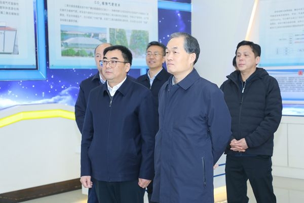 安徽省副省長張曙光一行來海螺集團調(diào)研
